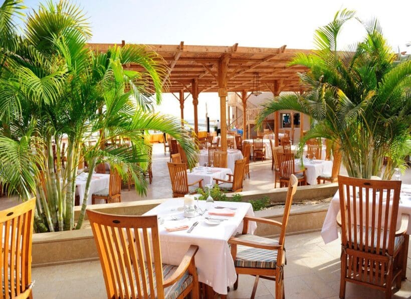 The Breakers Diving and Surfing Lodge