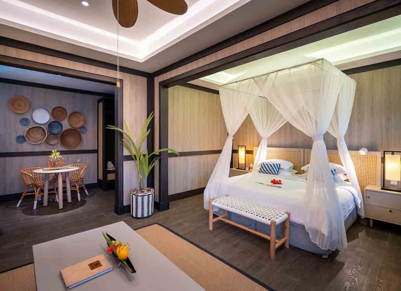ID_Lembeh-Resort_Premium-Luxury-Cottage---Bedroom-in-Standalone-Cottage-©-gede-widarmana