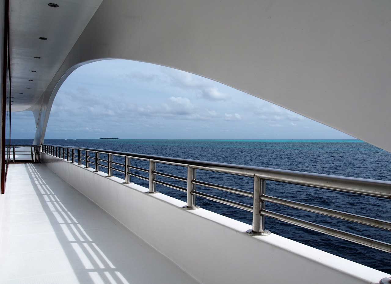MV Emperor Serenity Außen Blick übers Meer