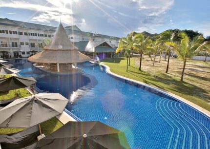 Palau_CoveResort_Pool©CoveResort